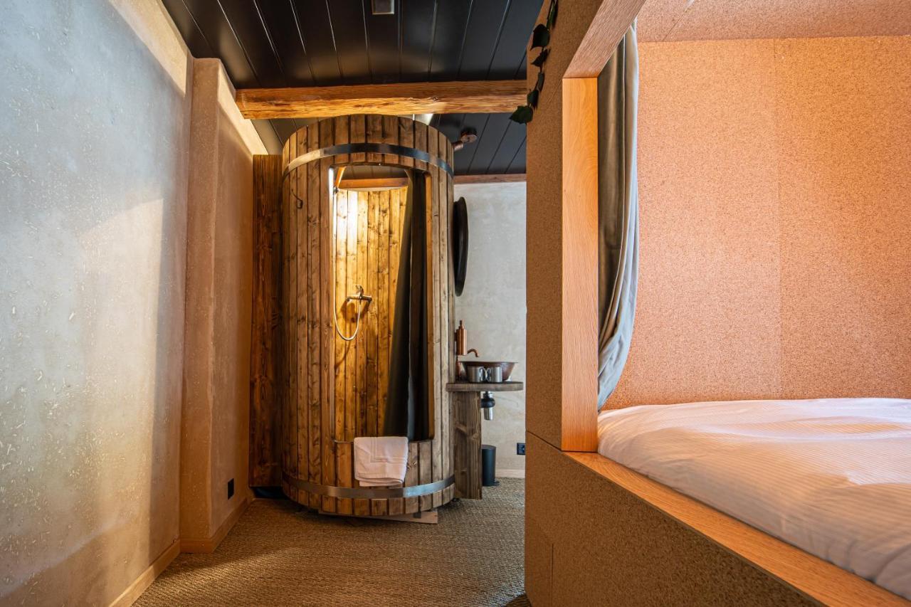 Peanut Medieval Lodge Saint-Ursanne Exterior foto